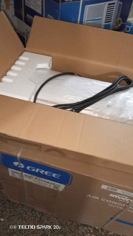 GREE SPLIT NEW AC DC INVERTER ENERGY SAVER IMPORTED T3 COMPRESSOR MADE IN THAILAND